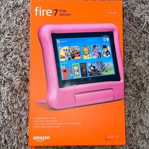 Amazon fire kids 7 edition tablet with case! NWT!